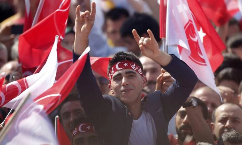 Τουρκία - Οι "Γκρίζοι Λύκοι" προκαλούν: Εκδήλωση στη Σμύρνη για τα Δωδεκάνησα